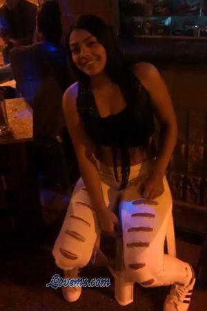 163464 - Laura Age: 27 - Colombia