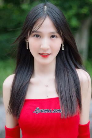 197579 - Xiaowen Age: 24 - China