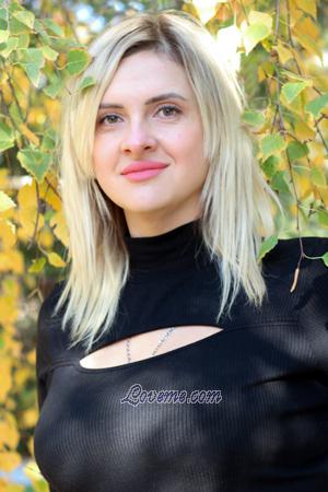 199837 - Yuliya Age: 38 - Ukraine
