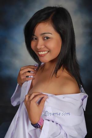Philippines women