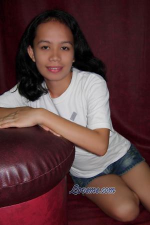 Philippines women