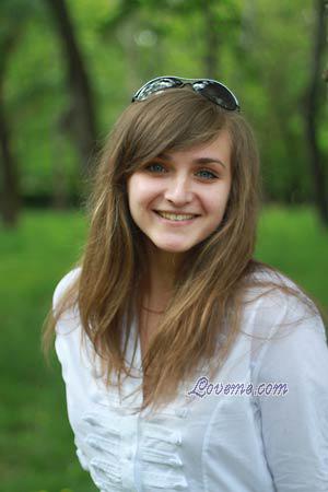 122771 - Olya Age: 28 - Ukraine