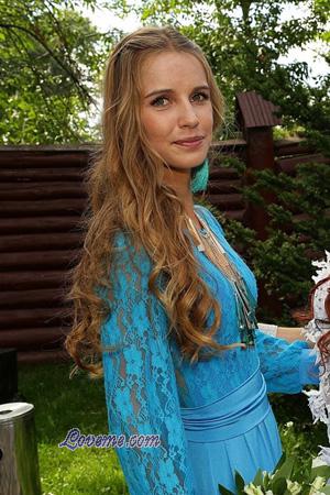 152303 - Irina Age: 32 - Russia