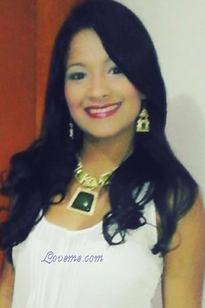 156923 - Yinis Age: 30 - Colombia