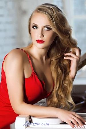 174657 - Roksolana Age: 24 - Ukraine