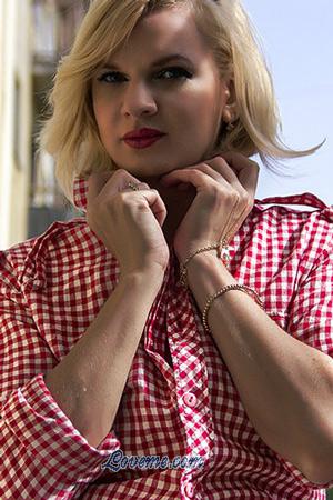 183725 - Ekaterina Age: 33 - Russia