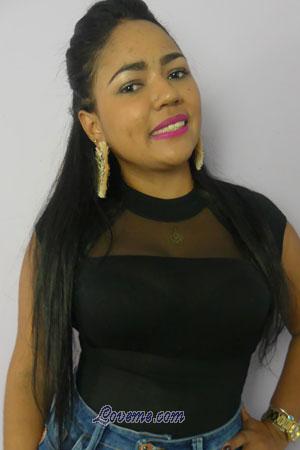 184683 - Liseth Age: 30 - Colombia