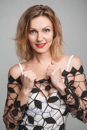 188010 - Lesya Age: 41 - Ukraine