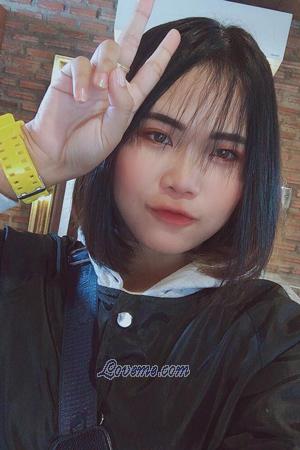 188974 - Maneerat Age: 22 - Thailand