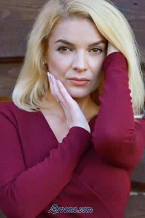 190143 - Julia Age: 39 - Ukraine