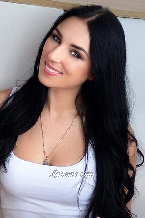 191725 - Alla Age: 31 - Ukraine