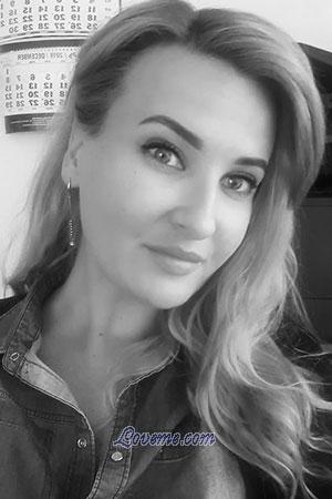 193112 - Julia Age: 40 - Russia