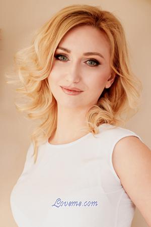 193242 - Lyudmila Age: 39 - Russia