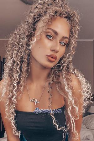 194431 - Alesya Age: 22 - Russia