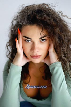 195580 - Natali Age: 27 - Russia