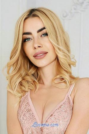 195760 - Inna Age: 32 - Ukraine