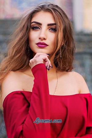 198502 - Alona Age: 27 - Ukraine