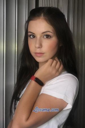 203496 - Diana Age: 22 - Ukraine