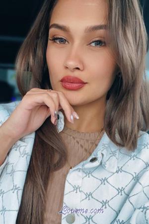 205461 - Viktoria Age: 23 - Russia