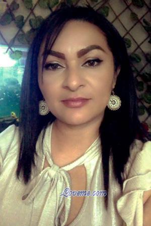 207183 - Paula Andrea Age: 46 - Colombia