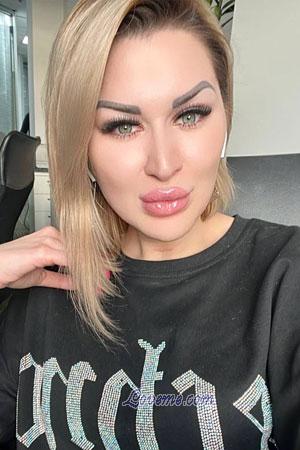 209123 - Irina Age: 36 - Ukraine