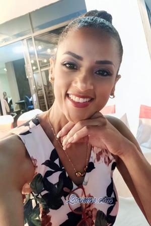 217113 - Amelia Age: 55 - Ecuador