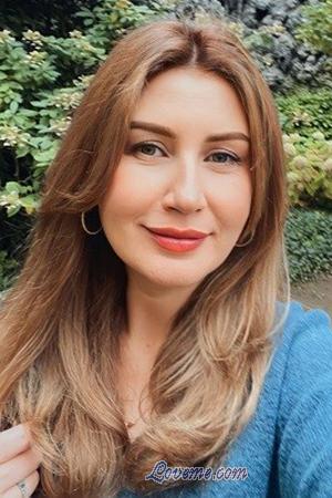 217207 - Viktoriia Age: 45 - Ukraine