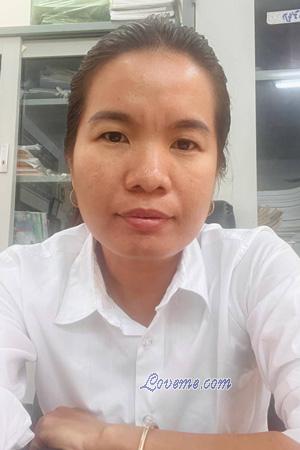 Ladies of Kandal Stueng