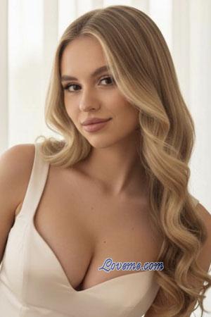 224090 - Karyna Age: 21 - Belarus