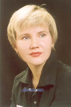56336 - Svetlana Age: 32 - Russia