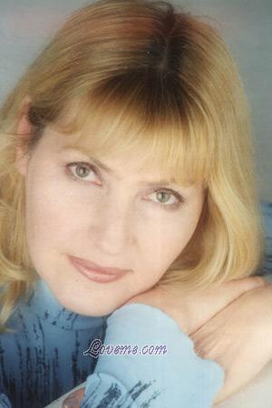 56618 - Larisa Age: 56 - Moldova