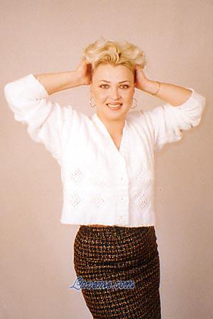 60702 - Irina Age: 47 - Moldova