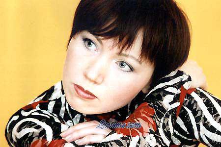 72127 - Lilia Age: 37 - Russia