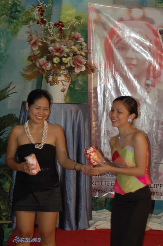 Philippine-Women-7095