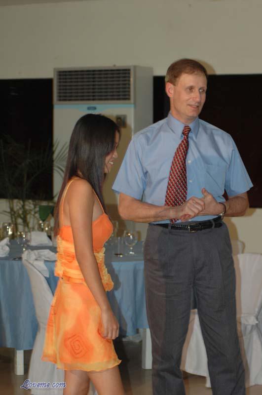 Philippine-Women-7113